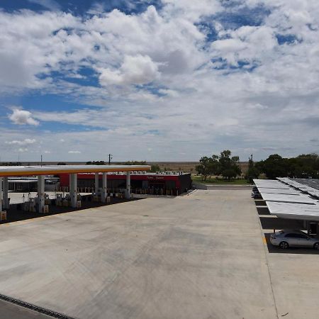 Midway Motel - Richmond Bagian luar foto